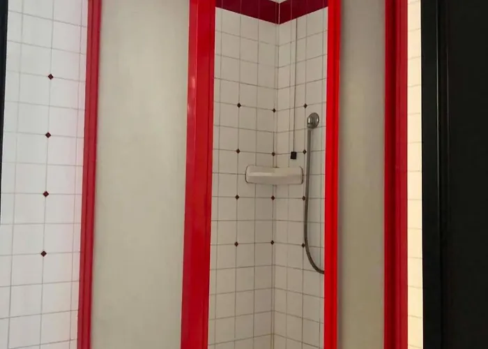 Δωμάτια σε οικογενειακή κατοικία Garden Guest Room Private Entrance & En-Suite *