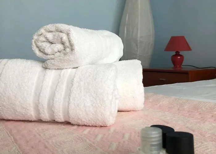 With Independent Access And Private Bathroom Accommodatie bij particulieren *